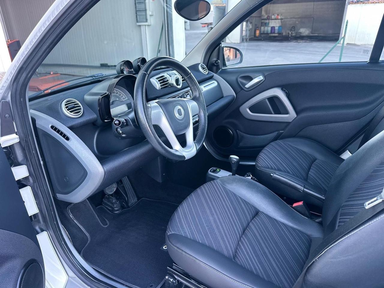 Smart ForTwo 1000 52 kW MHD coupé passion