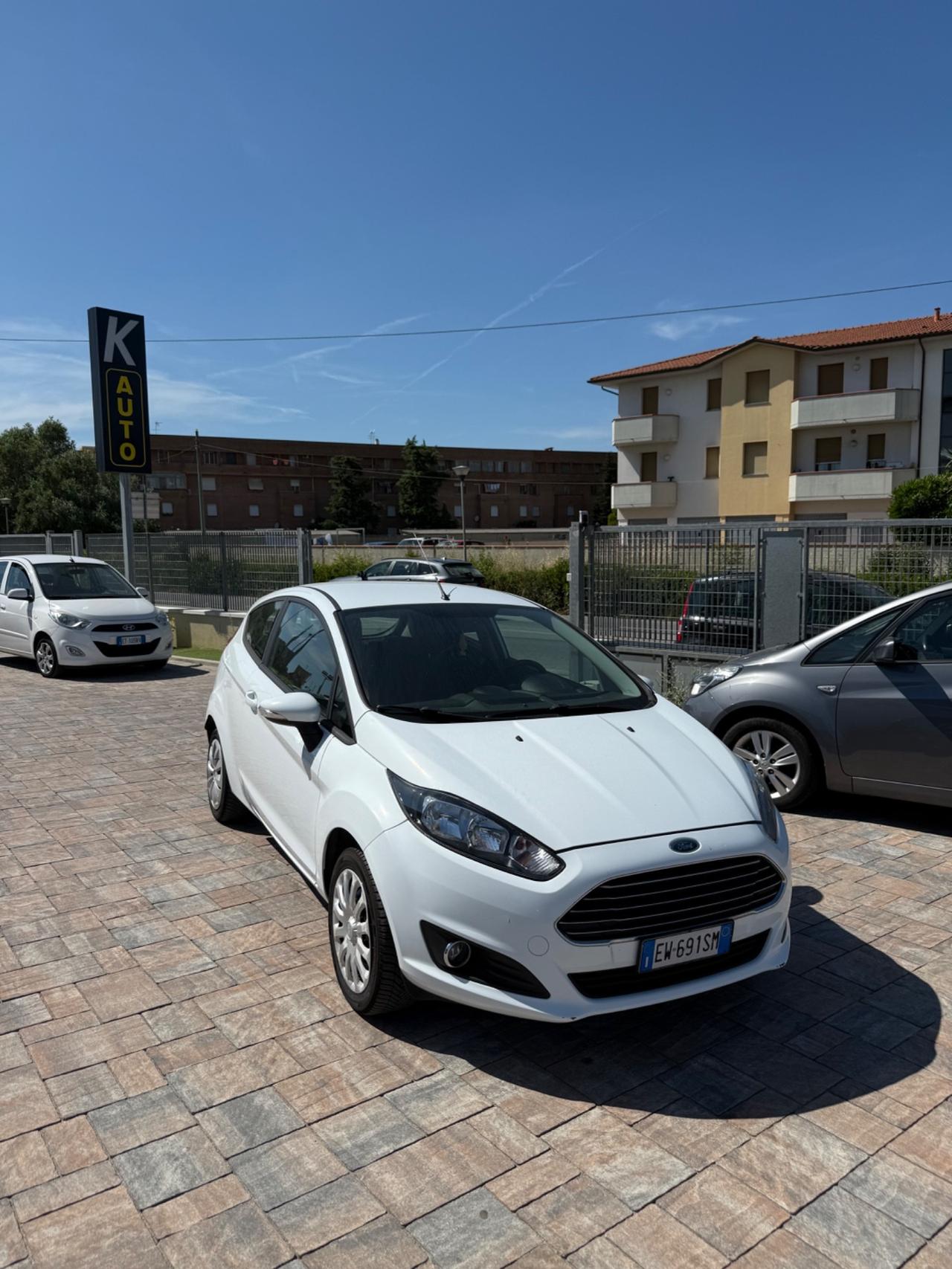 Ford Fiesta 1.4 3 porte Bz.- GPL