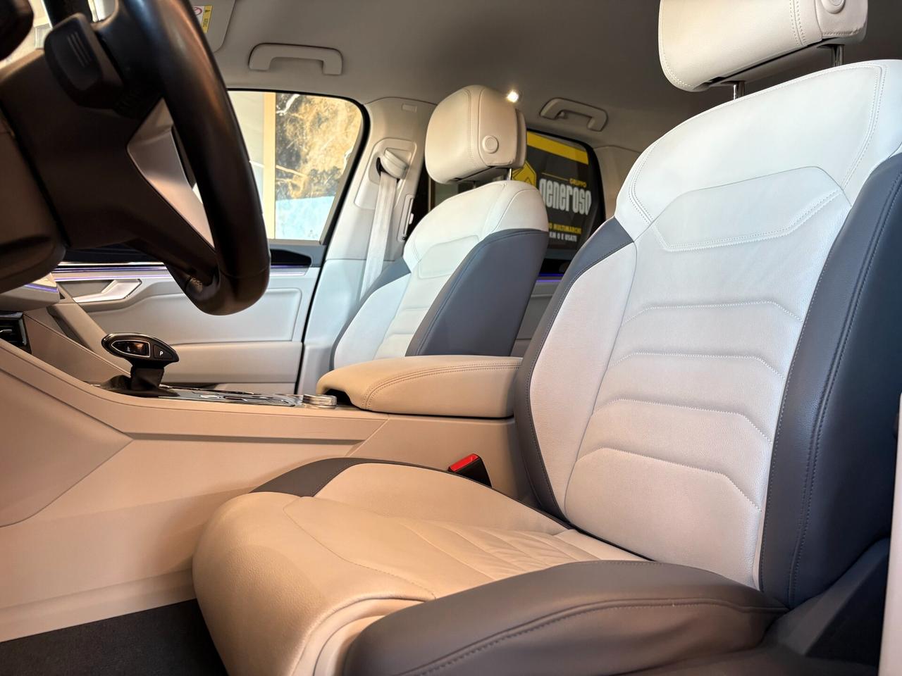Volkswagen Touareg 3.0 V6 TDI SCR Elegance