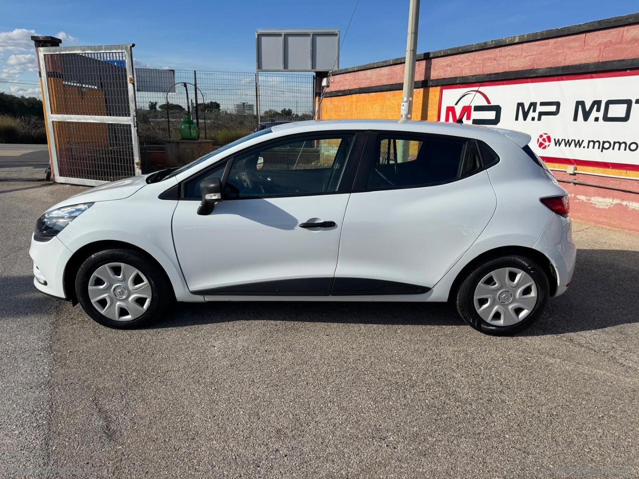 RENAULT CLIO VAN 1.5 DCi 75CV AUTOCARRO