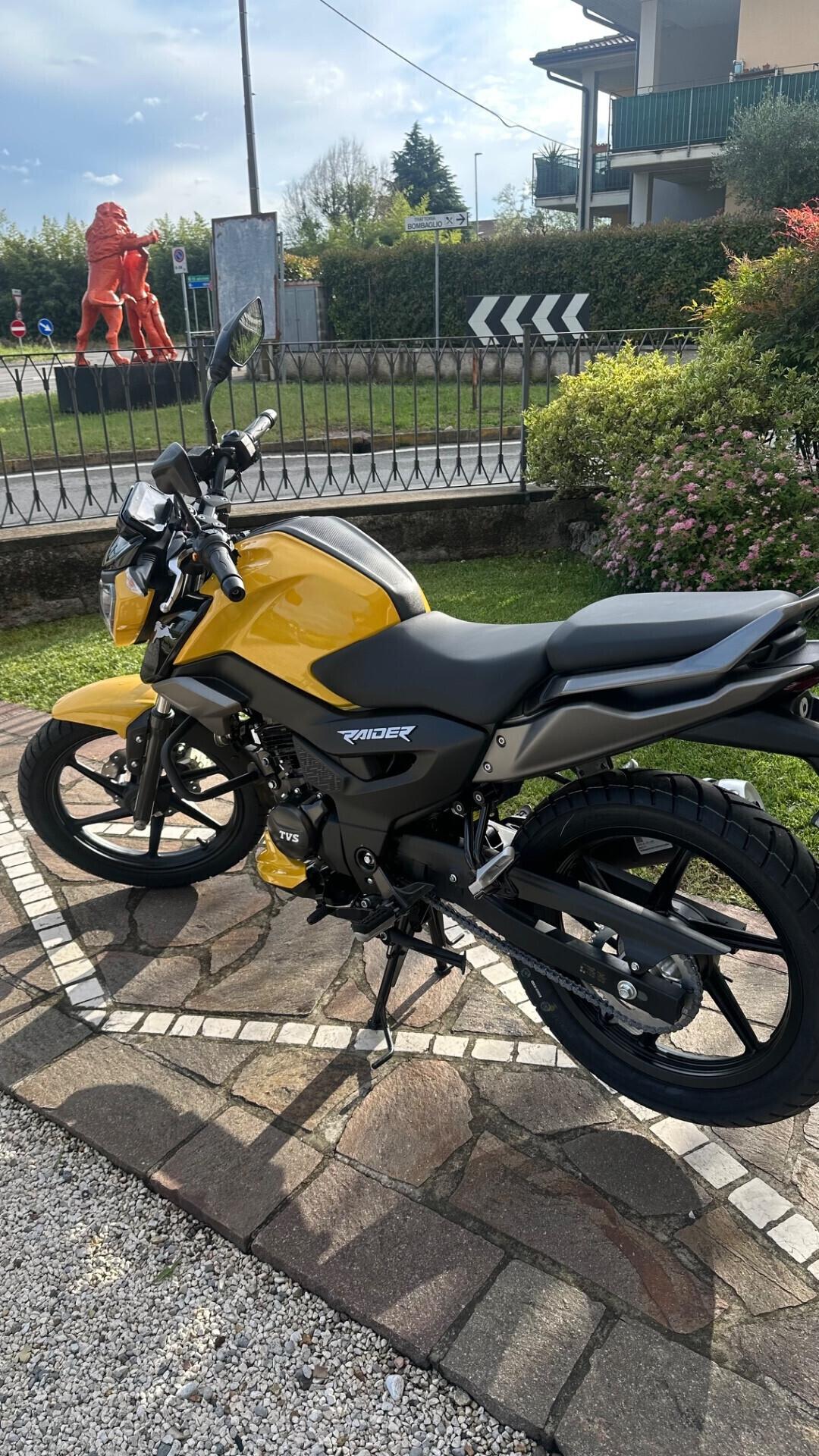 Tvs Raider 125 euro 5+