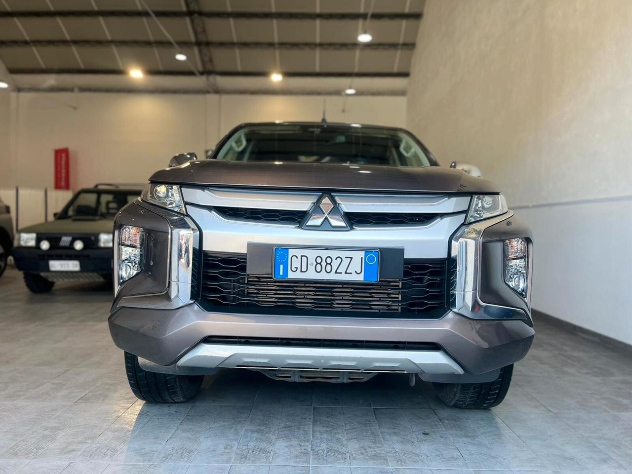 MITSUBISHI L200 2.3 D Double Cab 4x4 *2021* *UNICOPRO* *FULL*