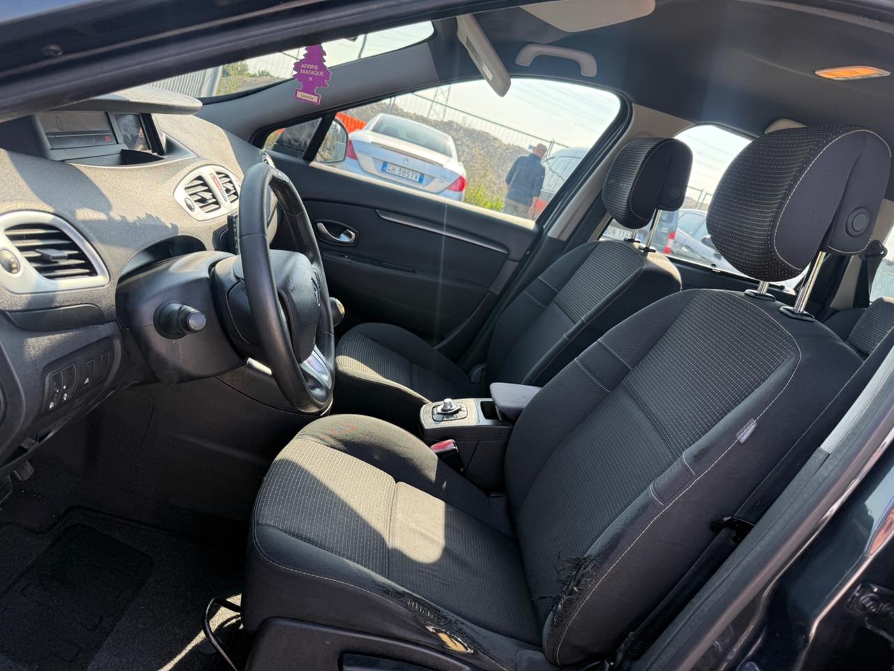 Renault Scenic Scénic 1.9 dCi 130CV Luxe