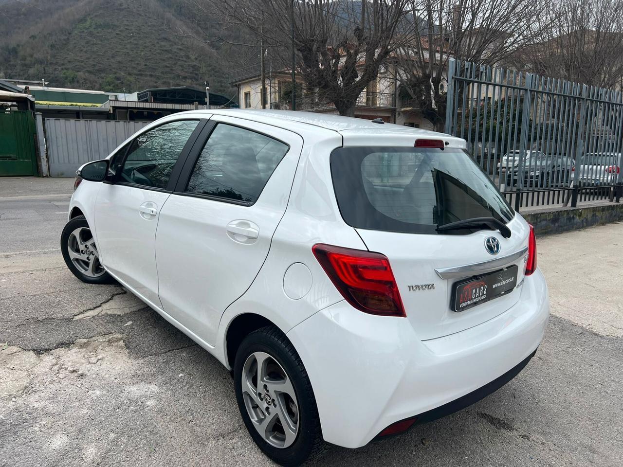Toyota Yaris 1.5 Hybrid 5 porte Active