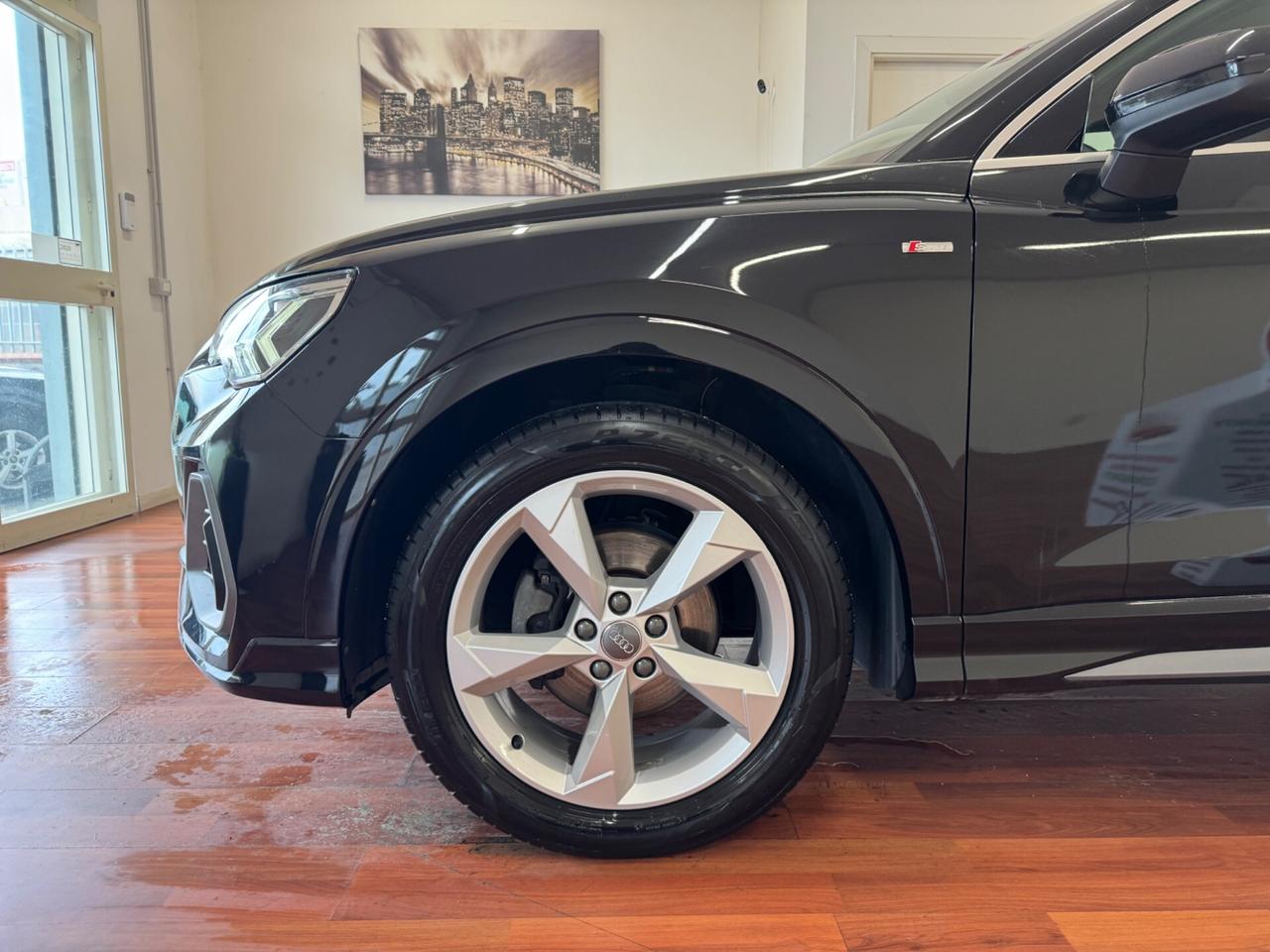 AUDI Q3 35 TDI S TRONIC S LINE EDITION / TETTO