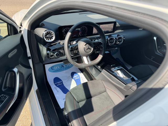 MERCEDES-BENZ A 180 Automatic AMG Line Premium