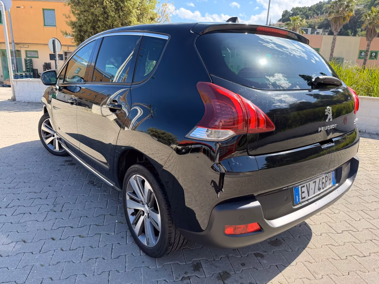 Peugeot 3008 1.6 HDi 115CV Allure