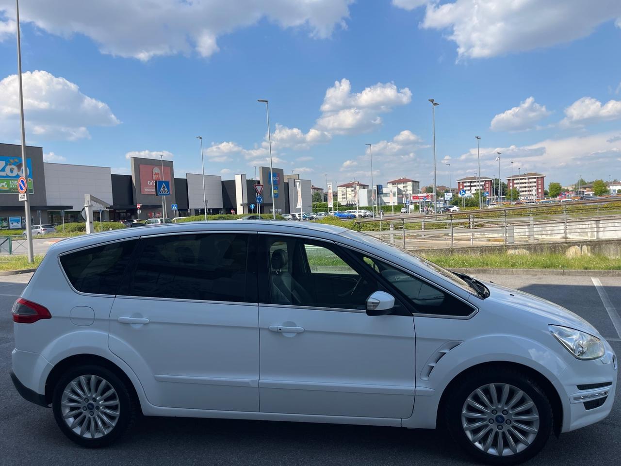 Ford S-Max 2.0 TDCi 163CV Powershift New Titanium