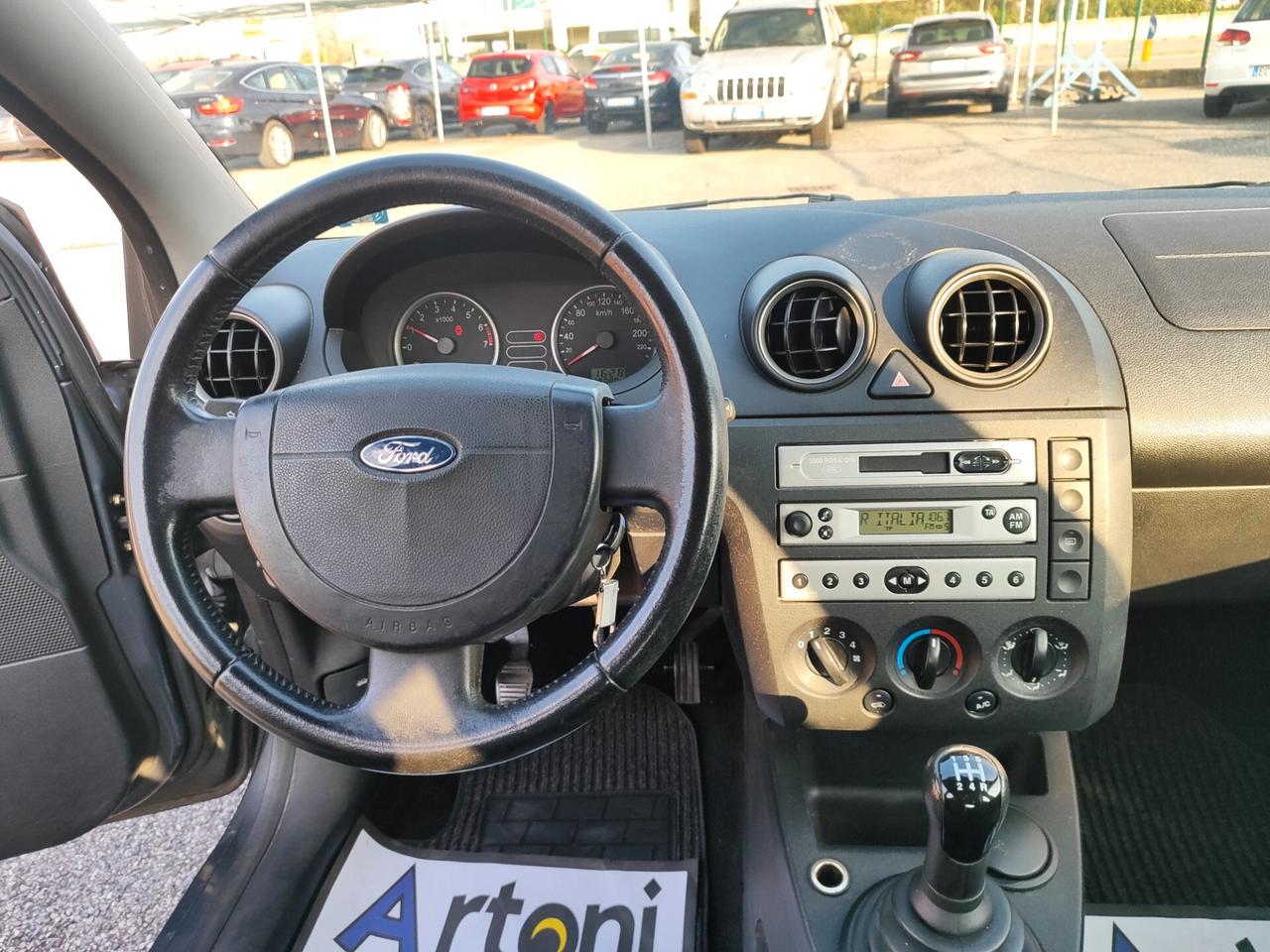 Ford Fiesta 1.2 16V 5p. Zetec