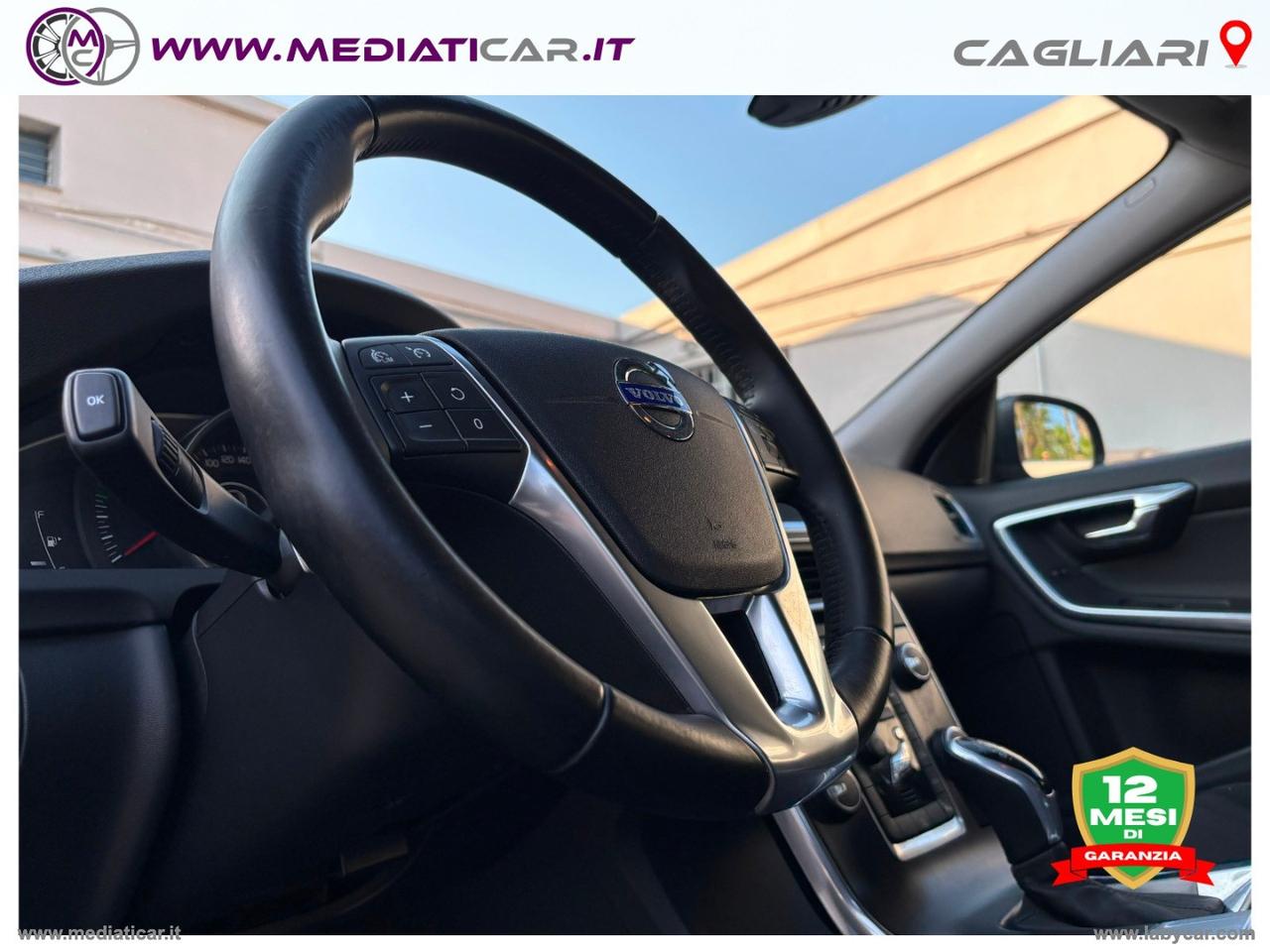 VOLVO V60 D4 AWD Geartronic R-design Momentum