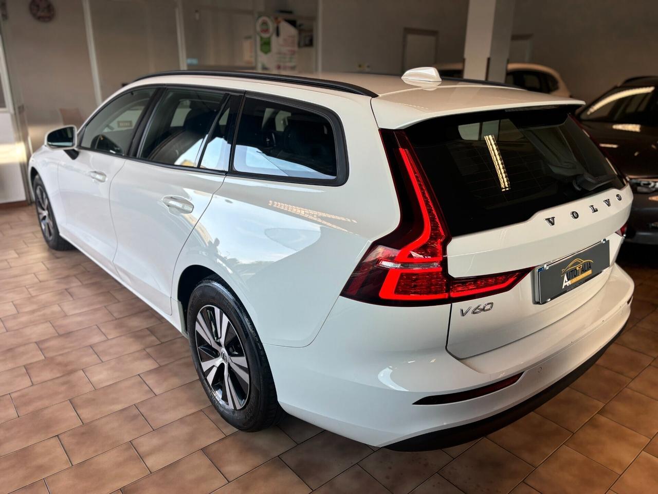 Volvo V60 2.0 d3 Business geartronic *UNICOPRO*NAVI