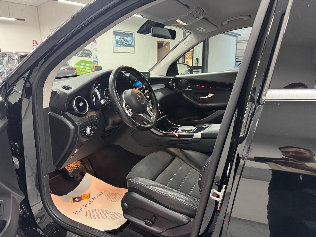 MERCEDES GLC 200 d 4Matic Sport UNICO PROP/ LED