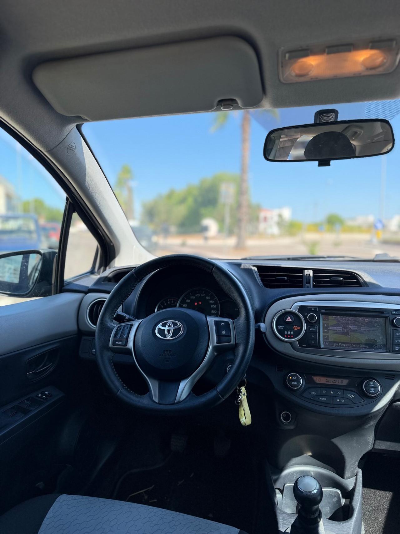 Toyota Yaris 1.0 5 porte Lounge