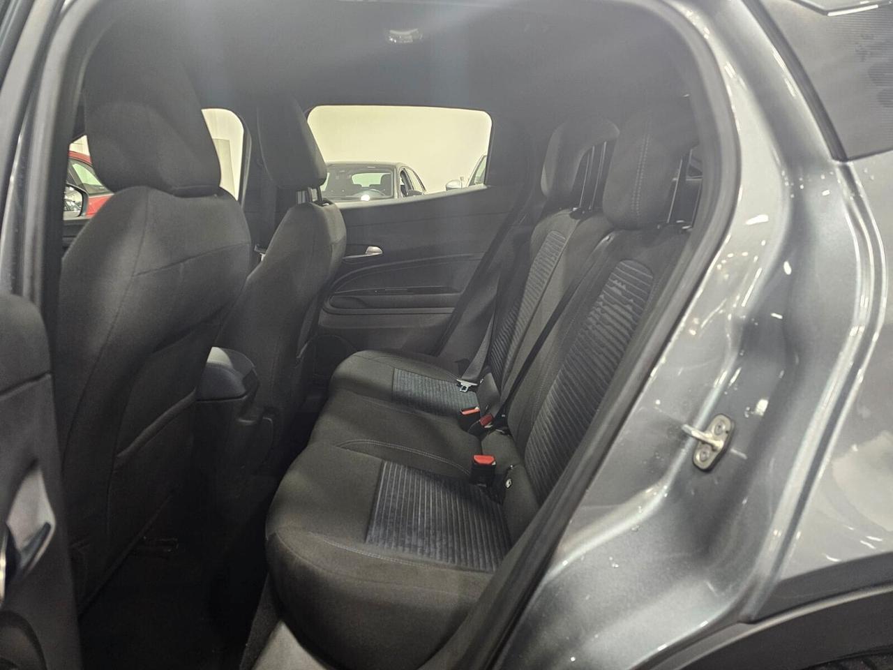 Alfa Romeo Junior 1.2 145 CV Hybrid eDCT6