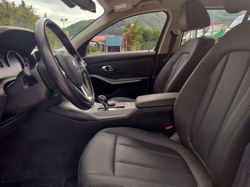 BMW Serie 3 318d Touring Business Advantage aut.
