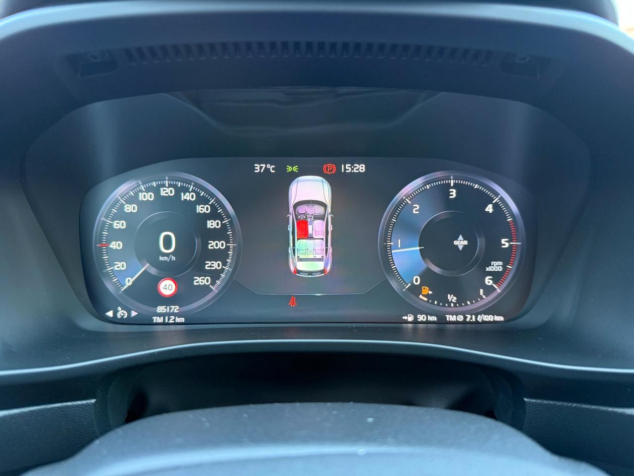 Volvo XC40 D3 R-design