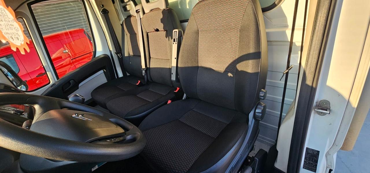 Citroen Jumper con pedana idraulica