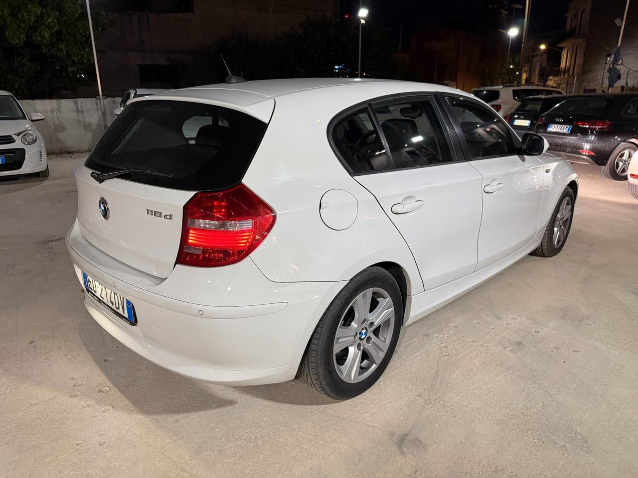 BMW 118D 143CV FUTURA - 2010