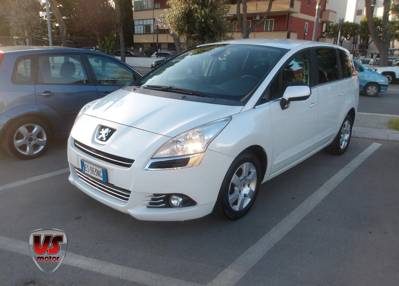 PEUGEOT 5008 1.6 DIESEL-GARANZIA FULL