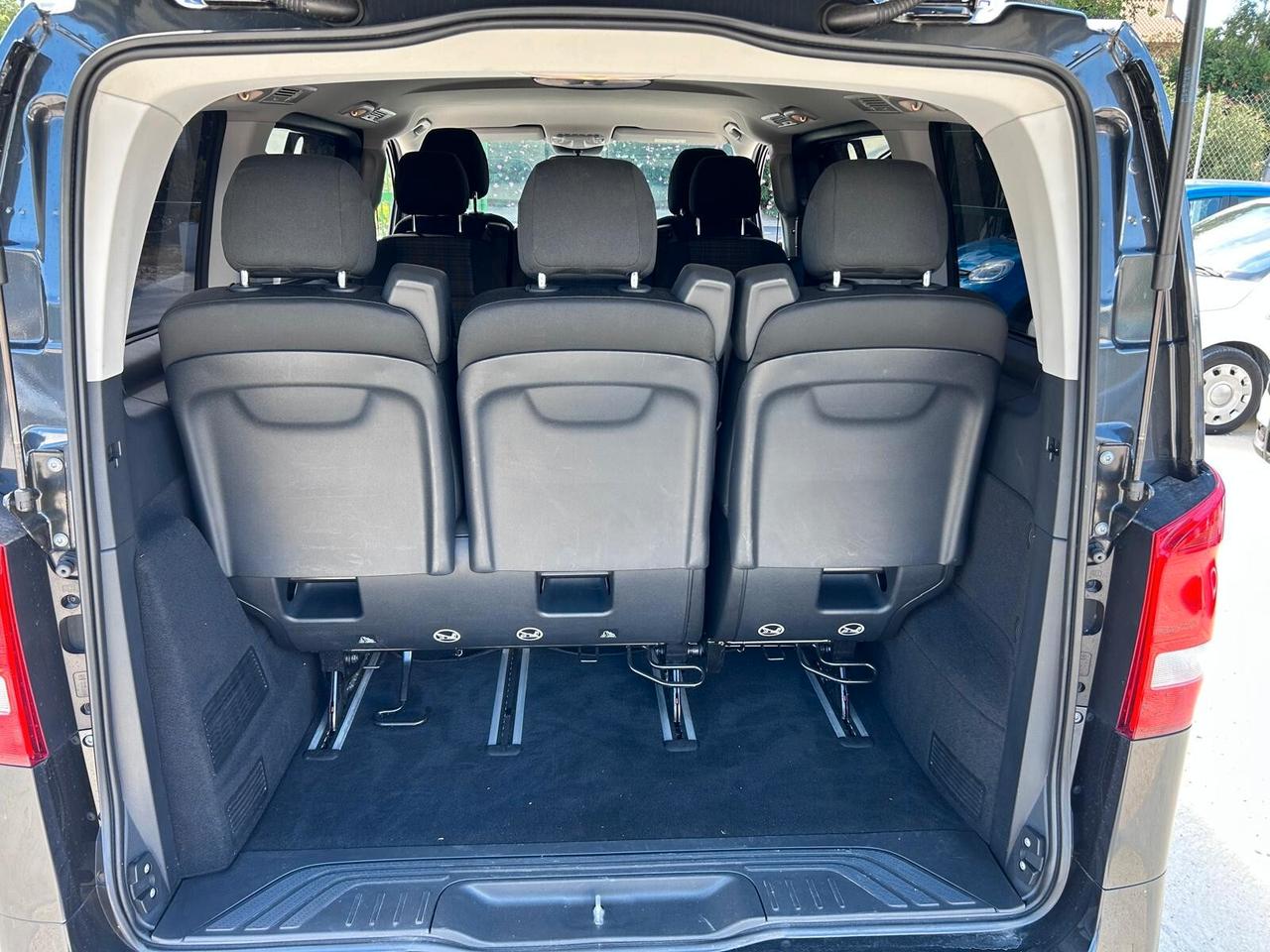 Mercedes-benz Vito TOURER 163CV 8 POSTI