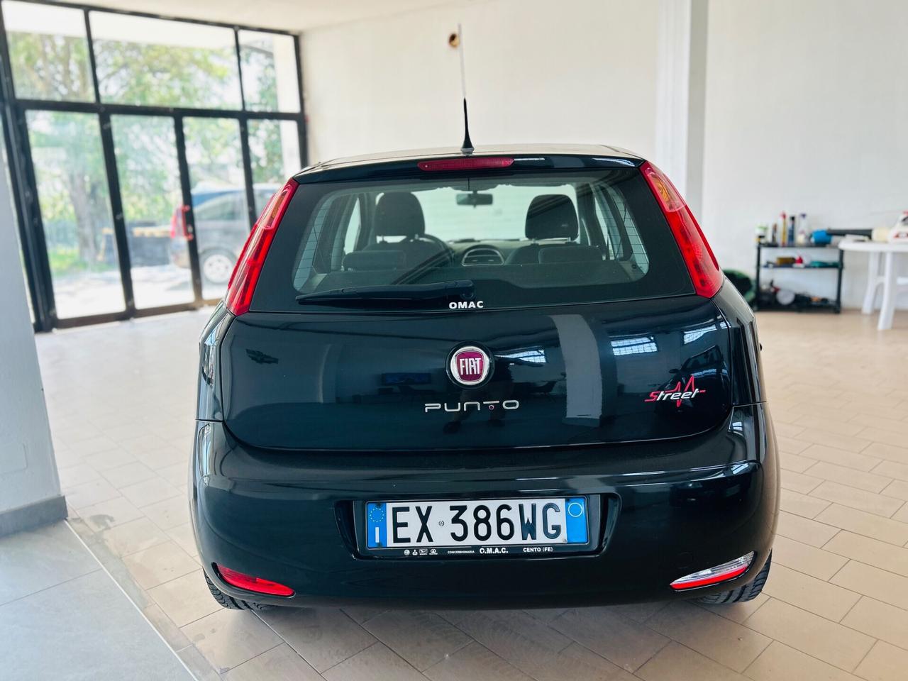 Fiat Punto 1.3 MJT II 75 CV 5 porte Street