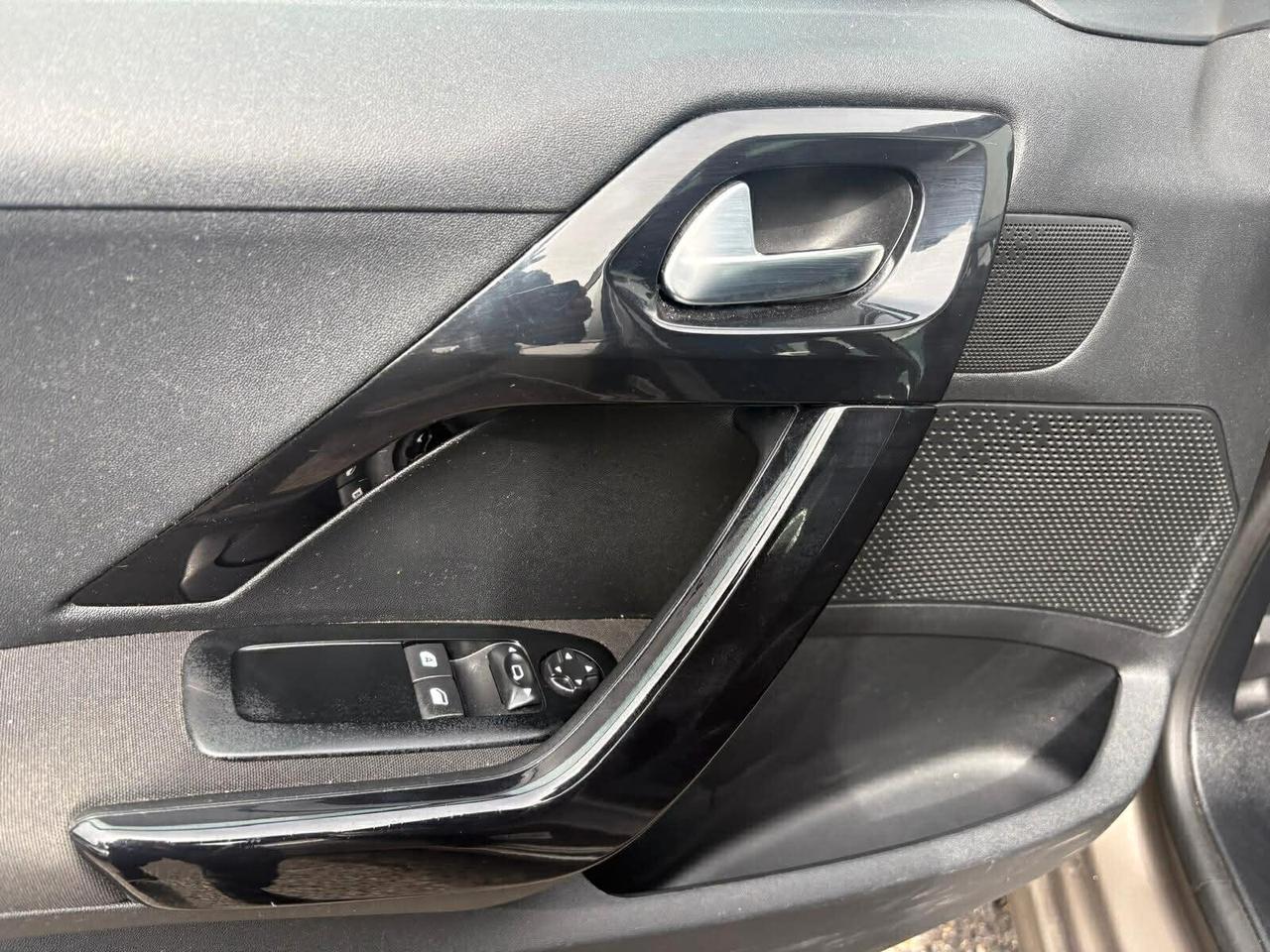 Peugeot 208 1.2 VTi 82 CV 5 porte Active