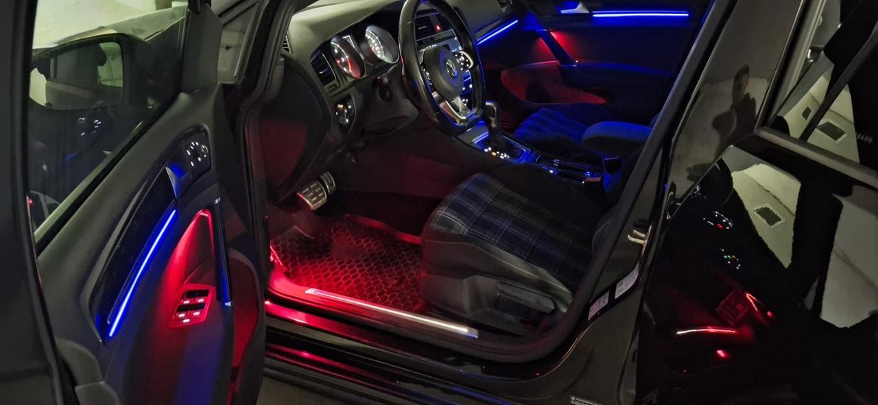 Volkswagen Golf 2.0 TDI DSG 5p.