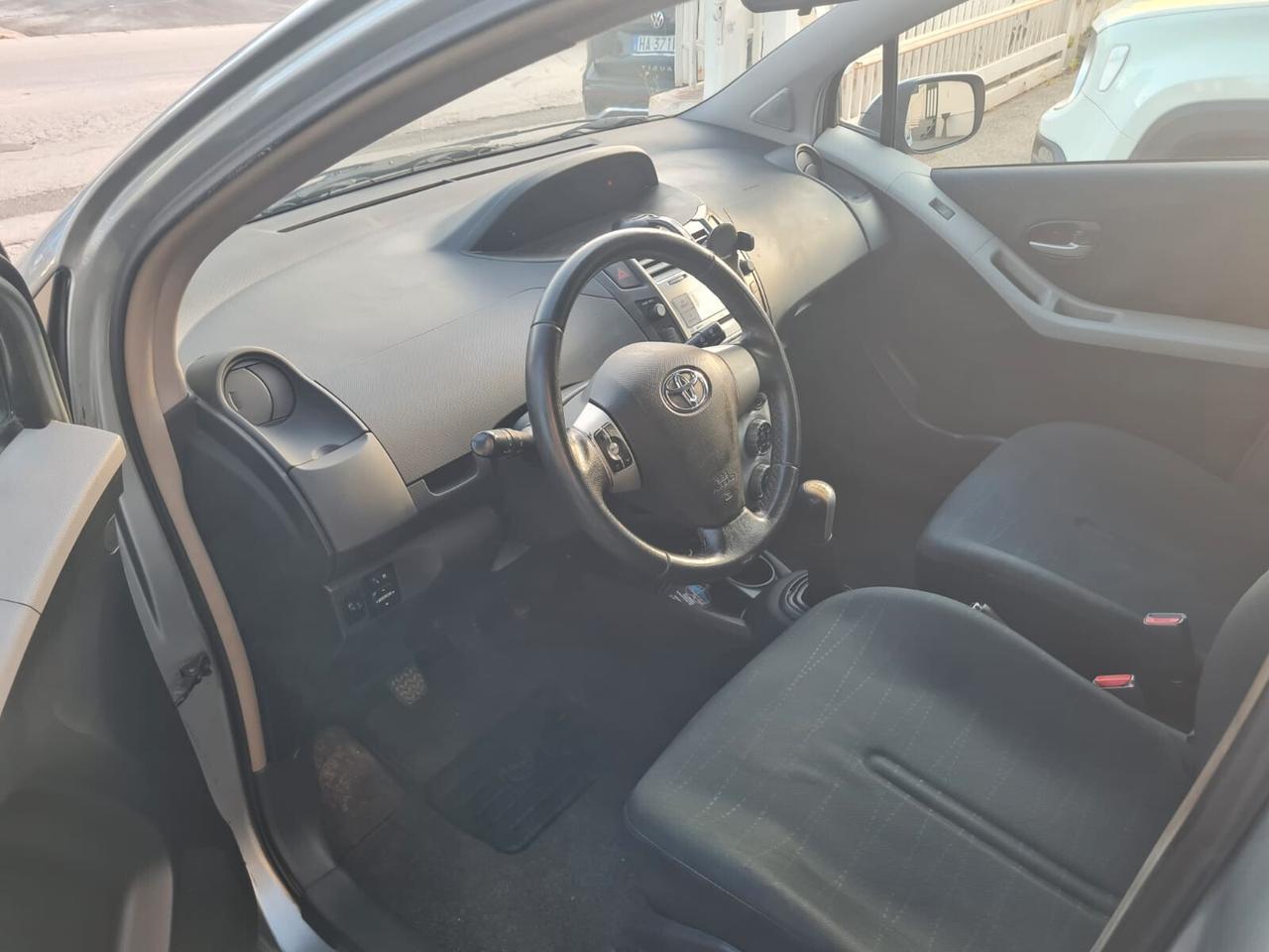 Toyota Yaris 1.4 D-4D 5 porte Navi