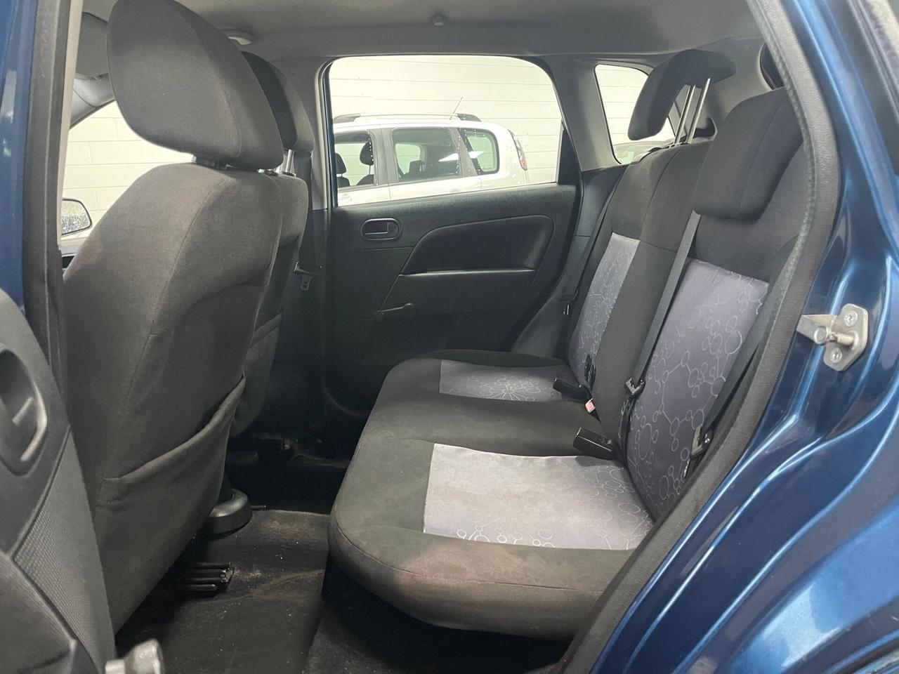 Ford Fiesta 1.4 16V 5p. Ghia