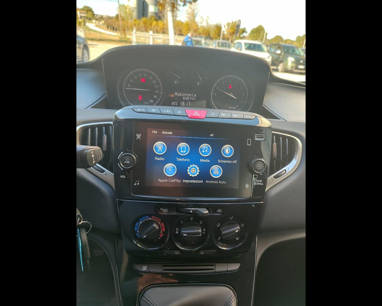 LANCIA Ypsilon 3ª serie - Ypsilon 1.0 FireFly 5 porte S&S Hybrid Ecochic Gold