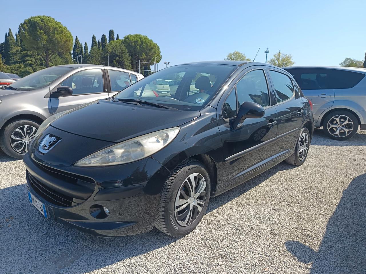 Peugeot 207 1.4 8V 75CV 5p. ECO GPL Tua a 86€ al Mese