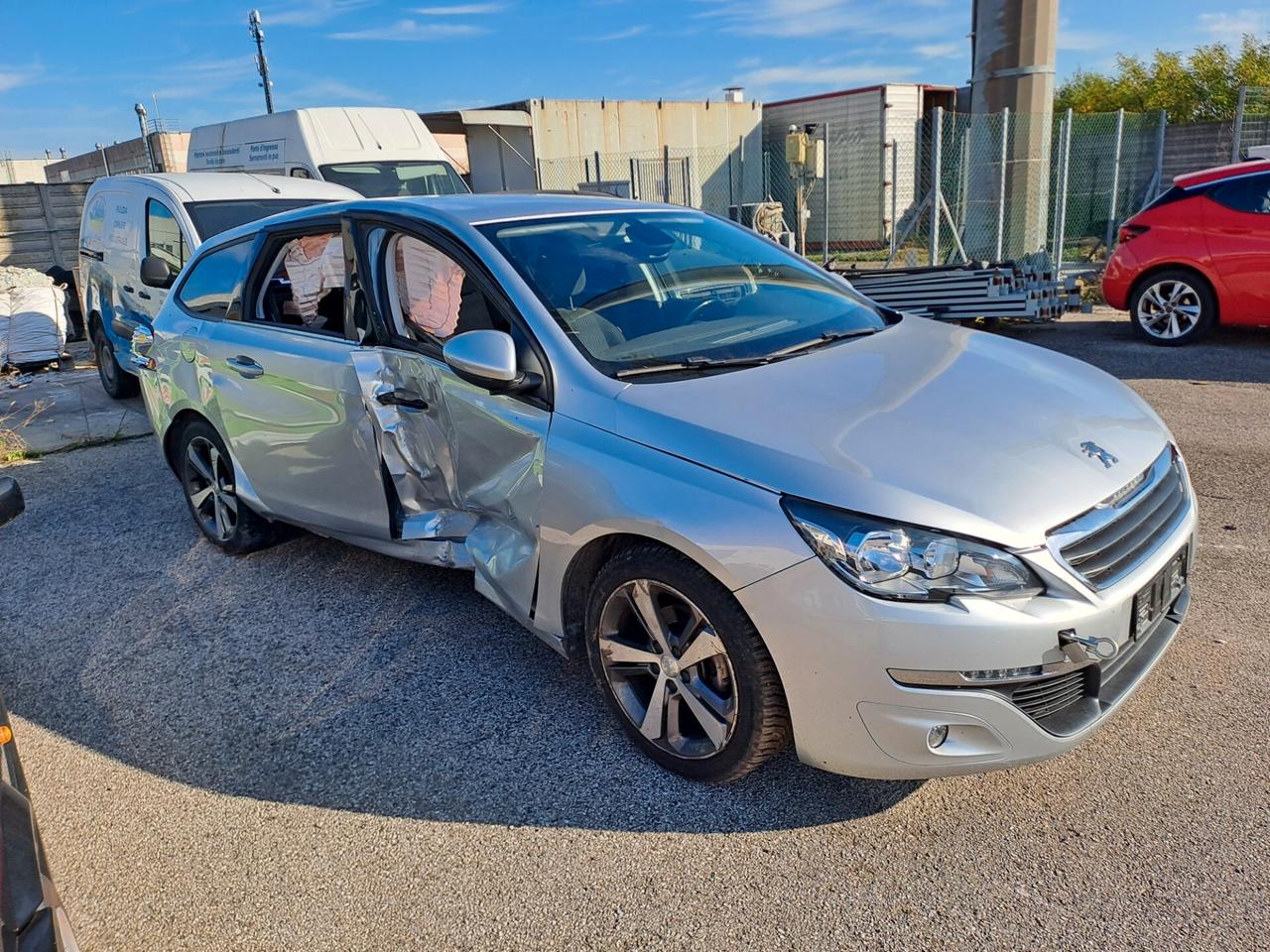 Peugeot 308 BlueHDi 120 S&S SW Business