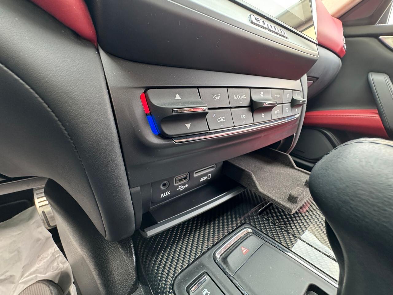 Maserati Ghibli GRANSPORT 3.0 V6 250cv - UNICO PRO