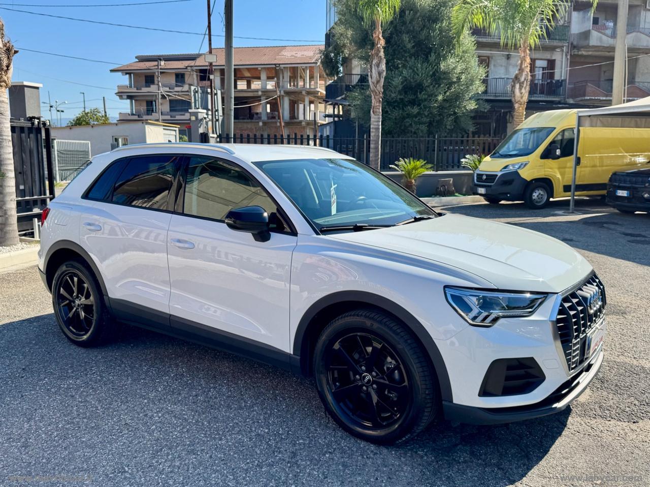 AUDI Q3 35 TDI S tronic