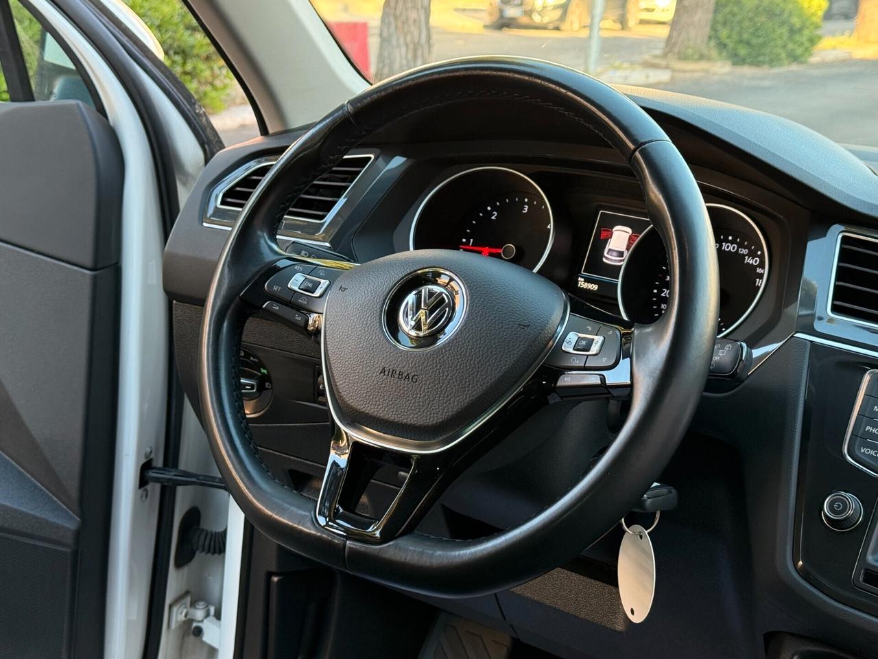 Volkswagen Tiguan 1.6 TDI 116CV CARPLAY - 2017