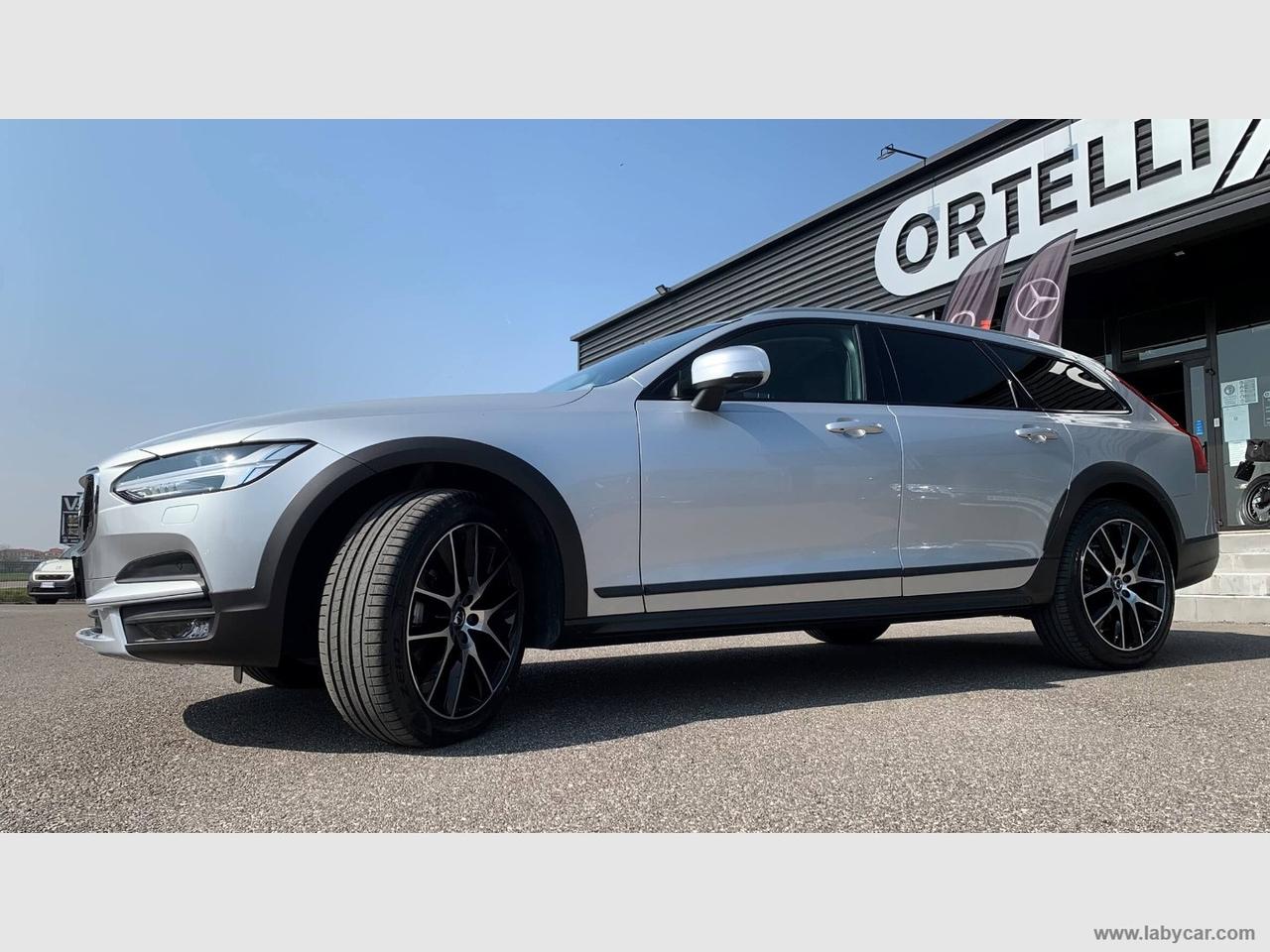 VOLVO V90 Cross Country D4 AWD Geartronic Pro GANCIO TRAINO I.V.A.