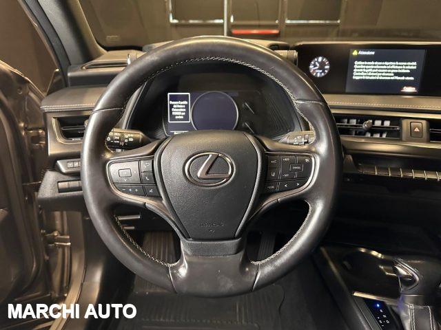 LEXUS UX Full Electric UX Hybrid Executive