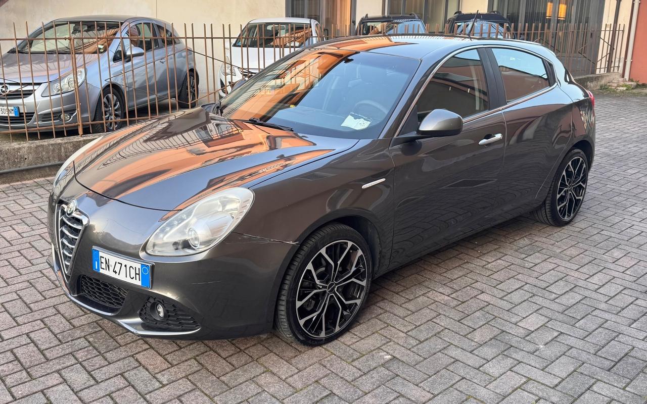 Alfa Romeo Giulietta 2.0 JTDm-2 140 CV Ok Neopatentati