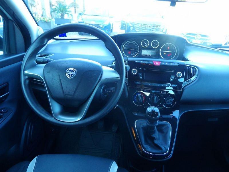 Lancia Ypsilon Ypsilon 0.9 TwinAir 85 CV 5 porte Metano Ecochic Elefantino