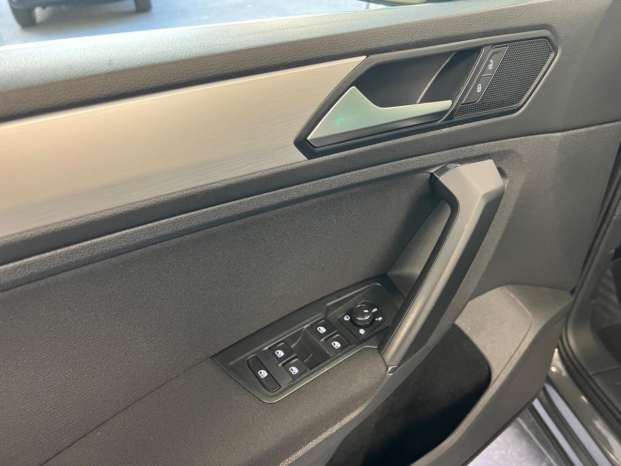 Volkswagen Tiguan 2.0 TDI SCR DSG Business BlueMotion Technology