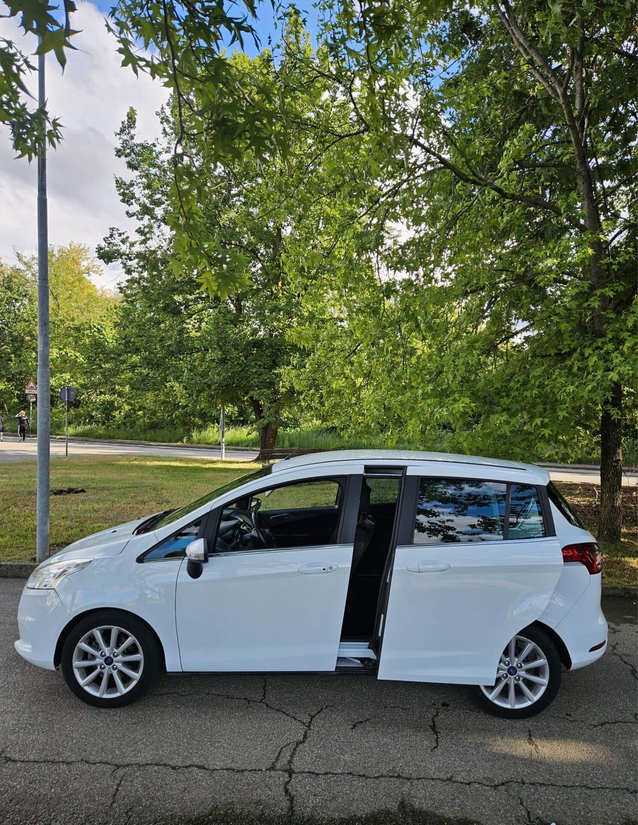 Ford B-Max 1.5 TDCi 75 CV Business Titanium