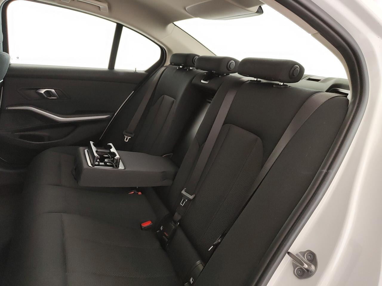 Bmw 318D 48V BUSINESS ADVANTAGE AUTO