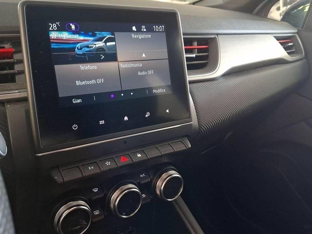 Renault Captur 1.6 Hybrid RS Line E-Tech Auto