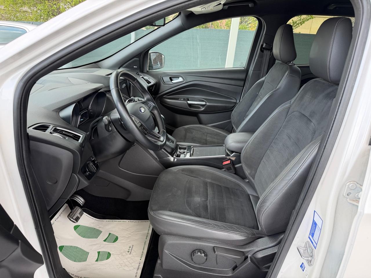 Ford Kuga 1.5 TDCI 120 CV S&S 2WD Powershift ST-Line