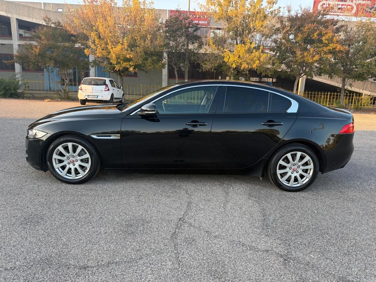 Jaguar XE 2.0 D Turbo 180CV aut. Portfolio