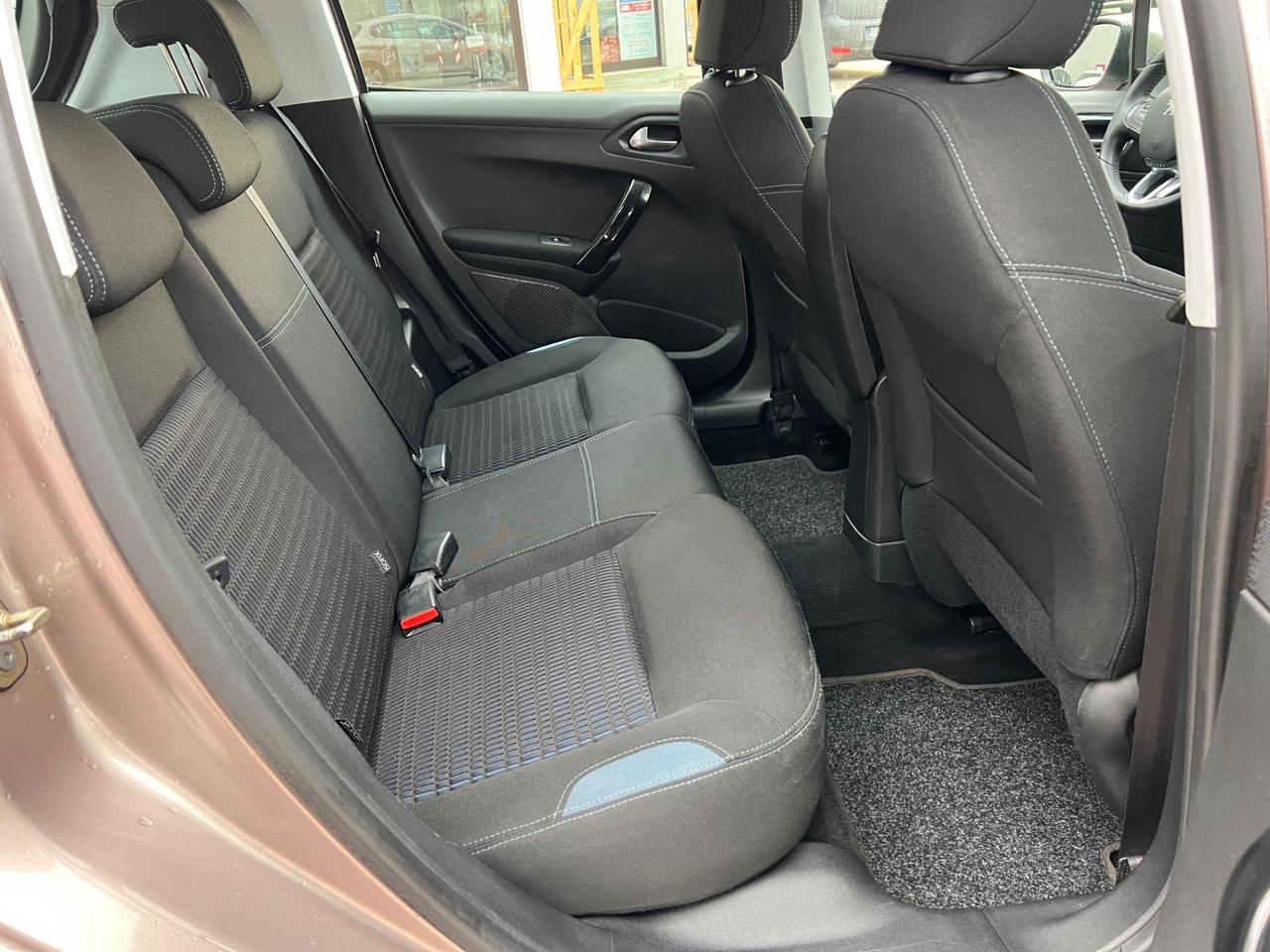 Peugeot 208 1.4 HDi 68 CV 5 porte Active