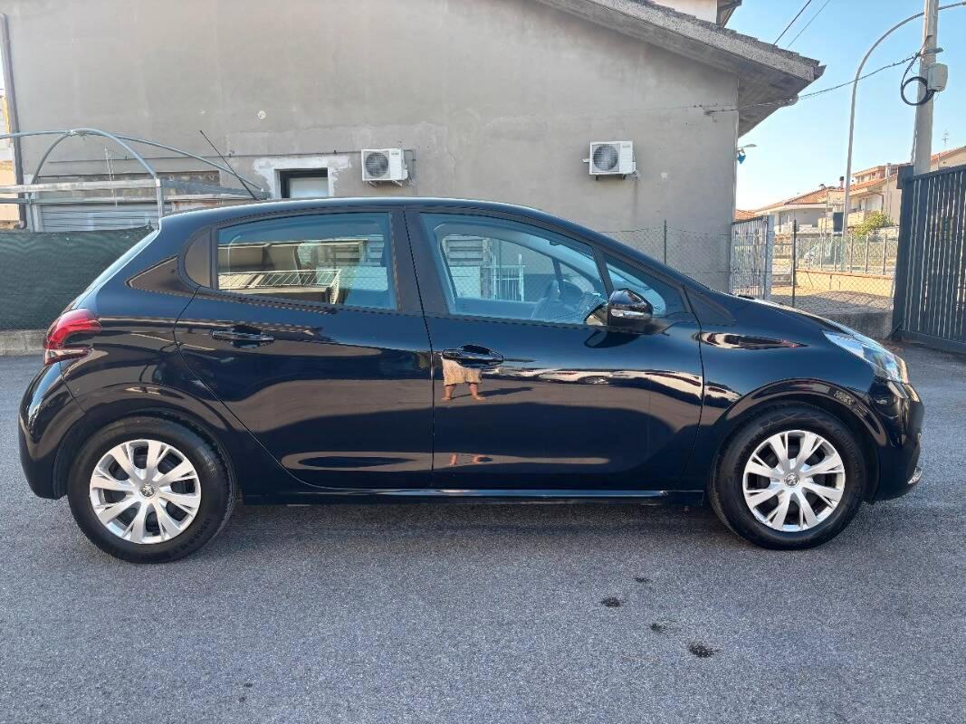 Peugeot 208 1.4 hdi 8v Access c reg.vel. 5p