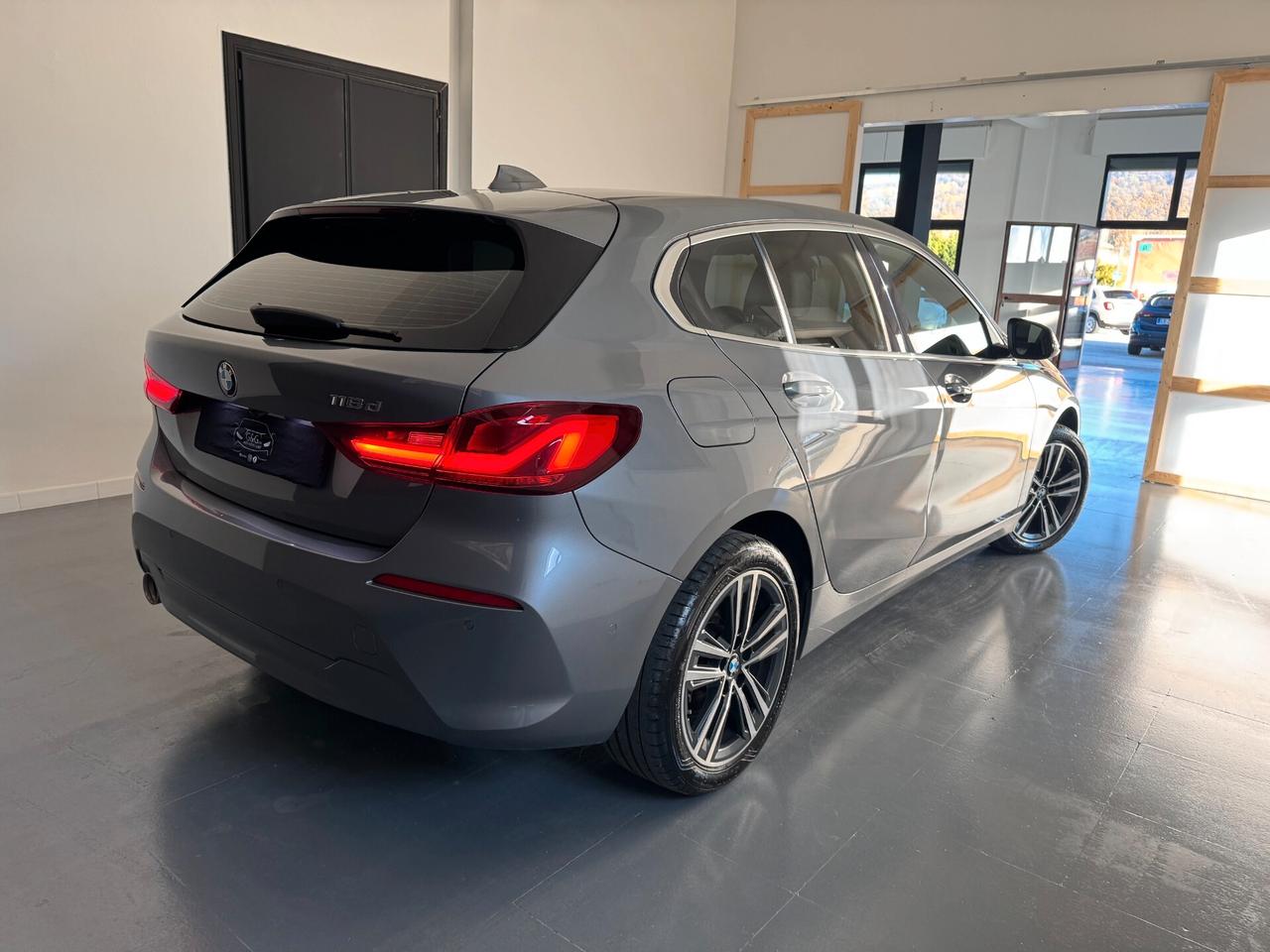 Bmw Serie 1 F40 116d - 2022