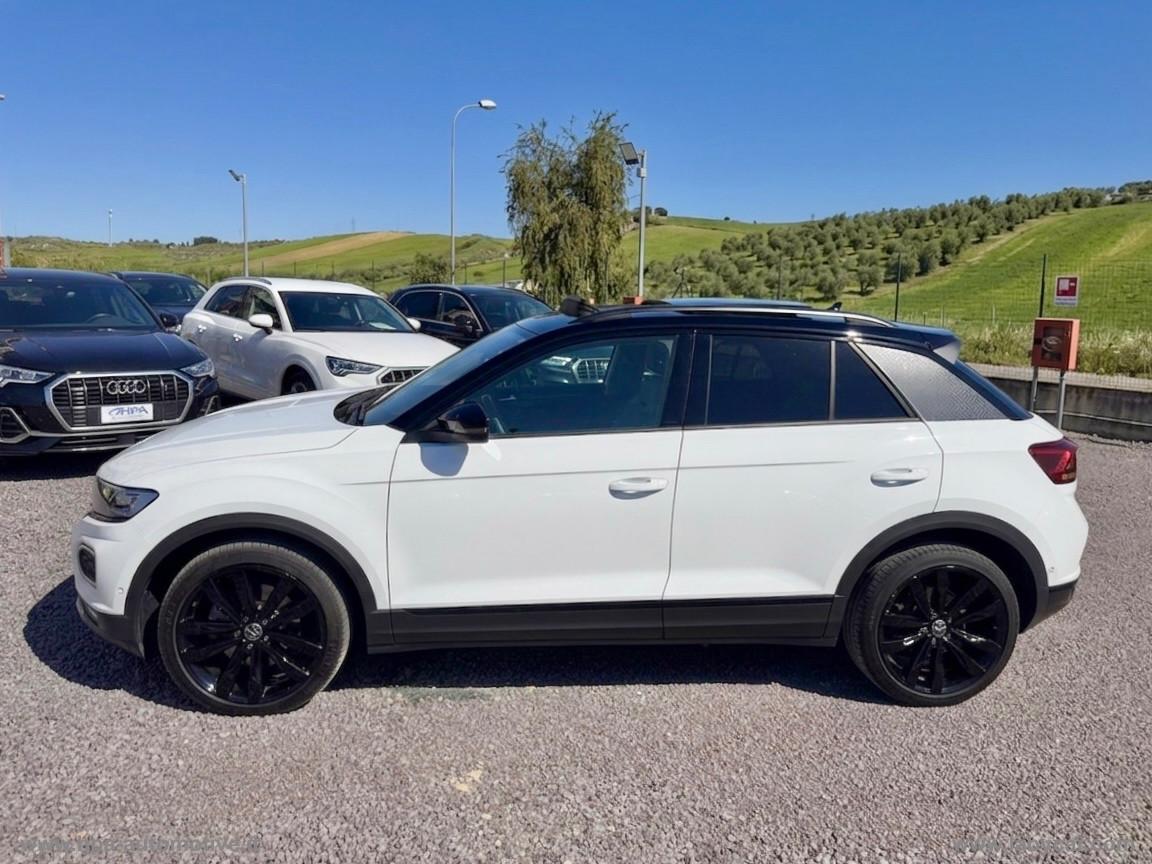 VOLKSWAGEN T-Roc 1.5 TSI 150CV SPORT LED NAVI TETTO RETROCAMERA