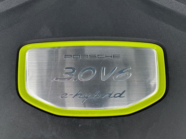 PORSCHE Cayenne Coupé 3.0 V6 E-Hybrid FULL OPT.